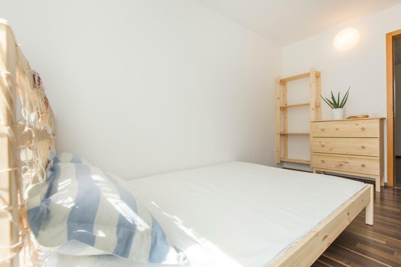 Casa Flora 3-Minutes' Walk From The Beach Novigrad  Zewnętrze zdjęcie